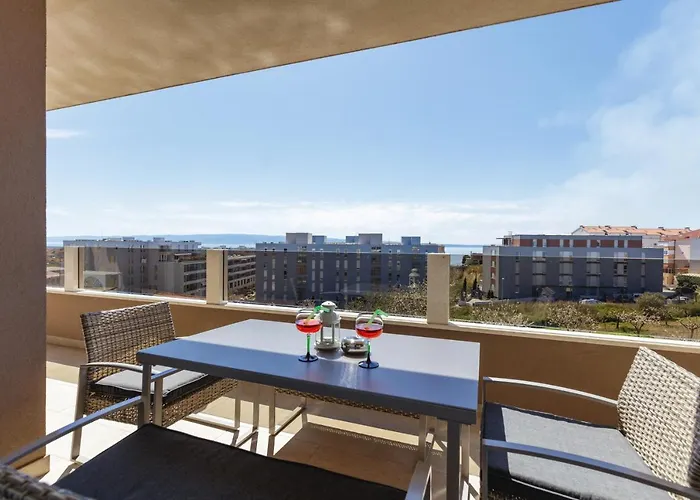 Sunny Garden Adria